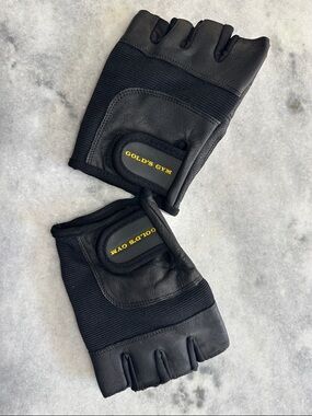 Gold's Gym Men's Black Fingerless Training Gloves